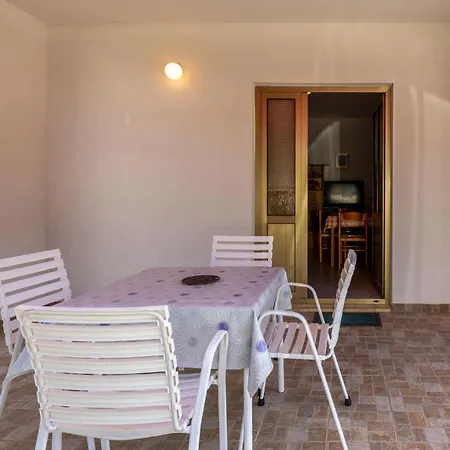 Apartament Lovely In *
